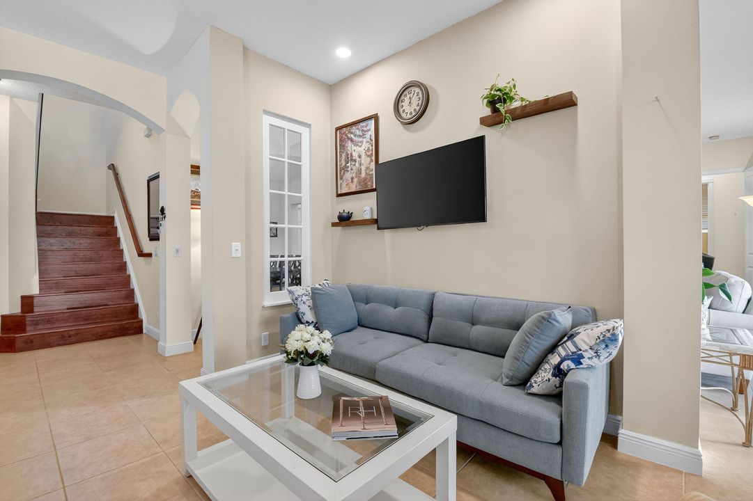 For Rent: $5,000 (5 beds, 3 baths, 3574 Square Feet)