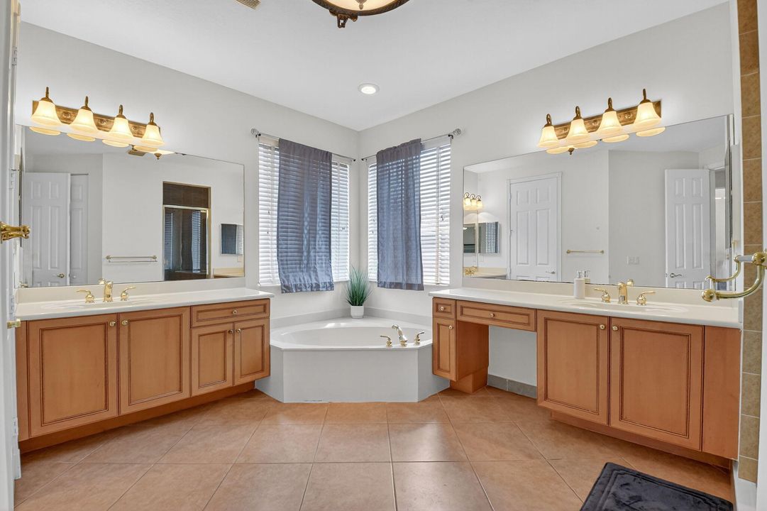 For Rent: $5,000 (5 beds, 3 baths, 3574 Square Feet)