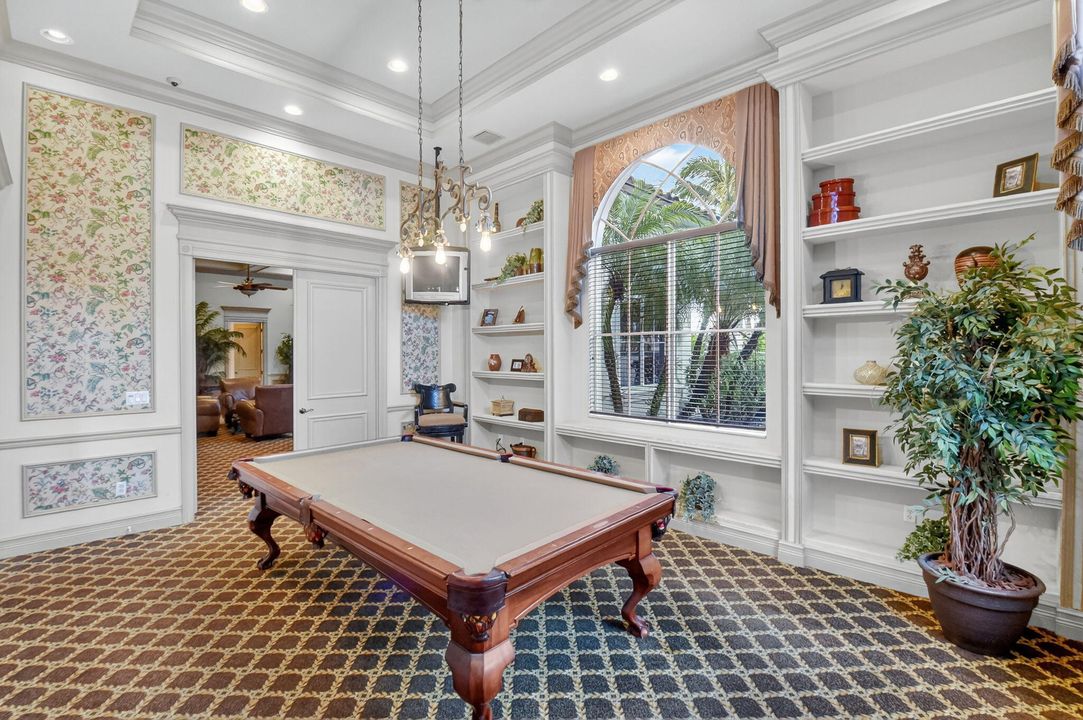 For Rent: $5,000 (5 beds, 3 baths, 3574 Square Feet)