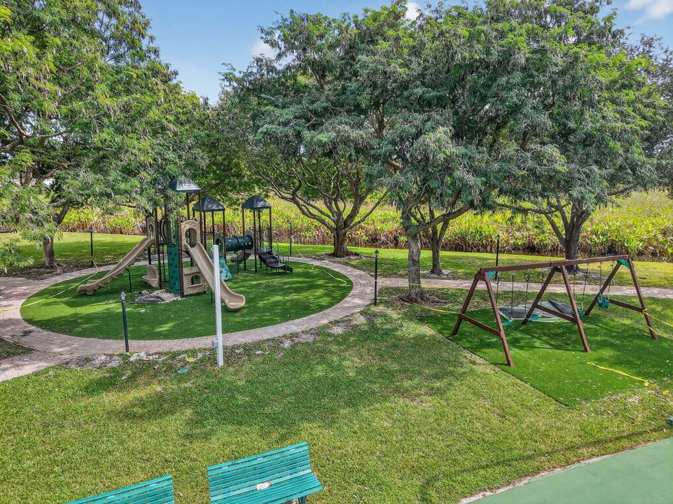 For Rent: $5,000 (5 beds, 3 baths, 3574 Square Feet)