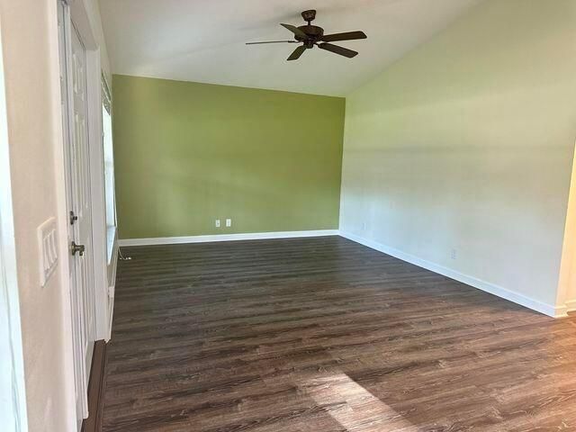 出租: $2,750 (2 贝兹, 1 浴室, 1029 平方英尺)