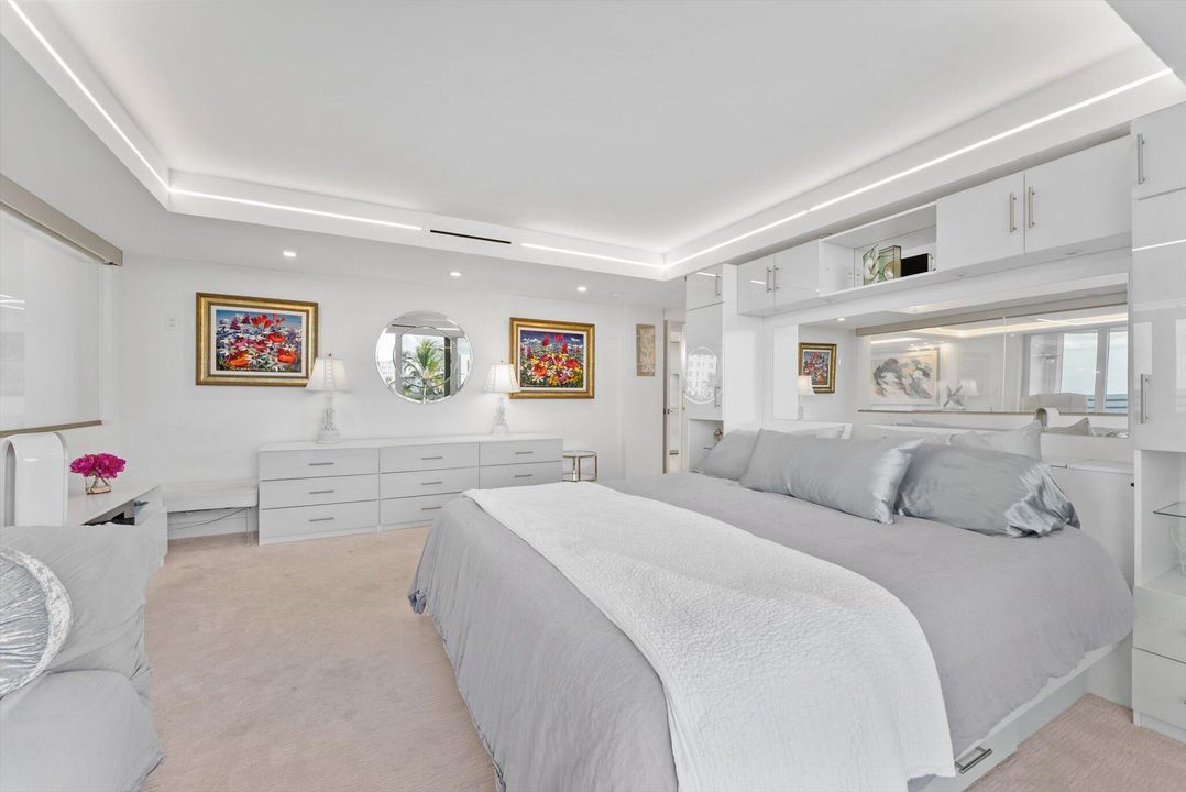 For Sale: $2,000,000 (2 beds, 2 baths, 2210 Square Feet)