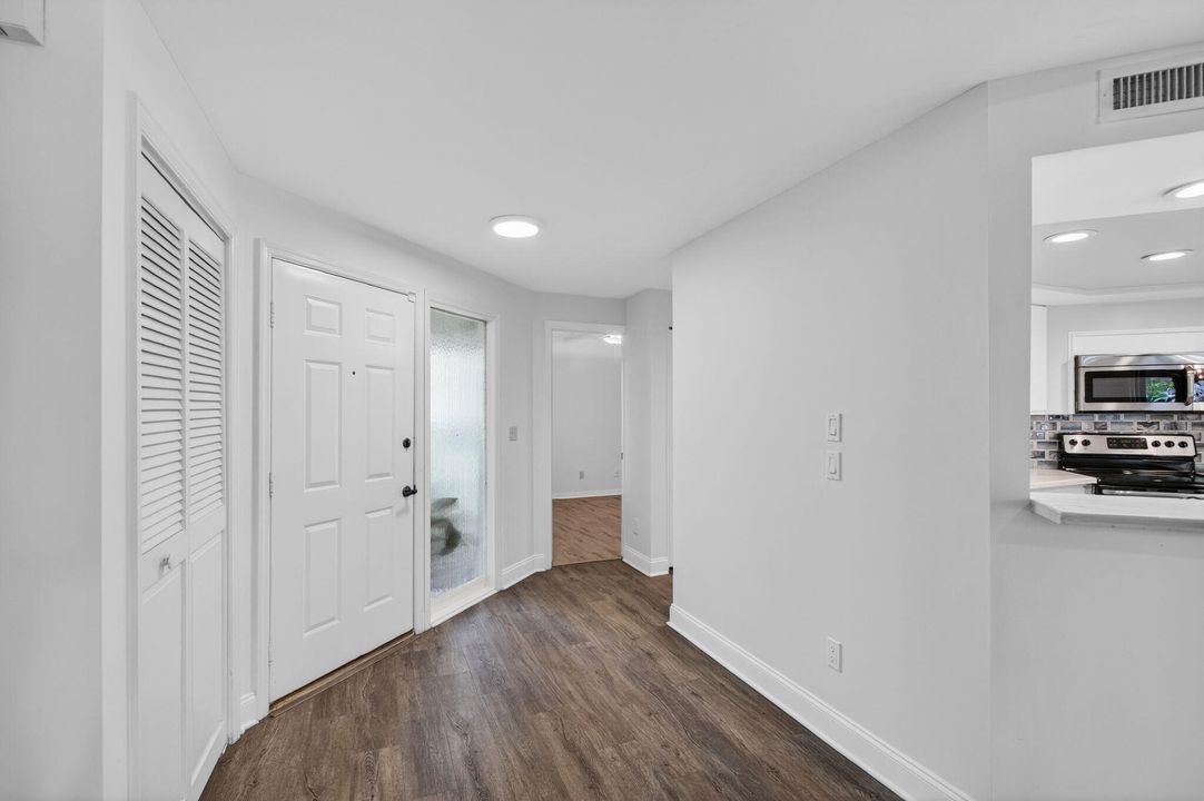 En Venta: $469,000 (2 camas, 2 baños, 1261 Pies cuadrados)