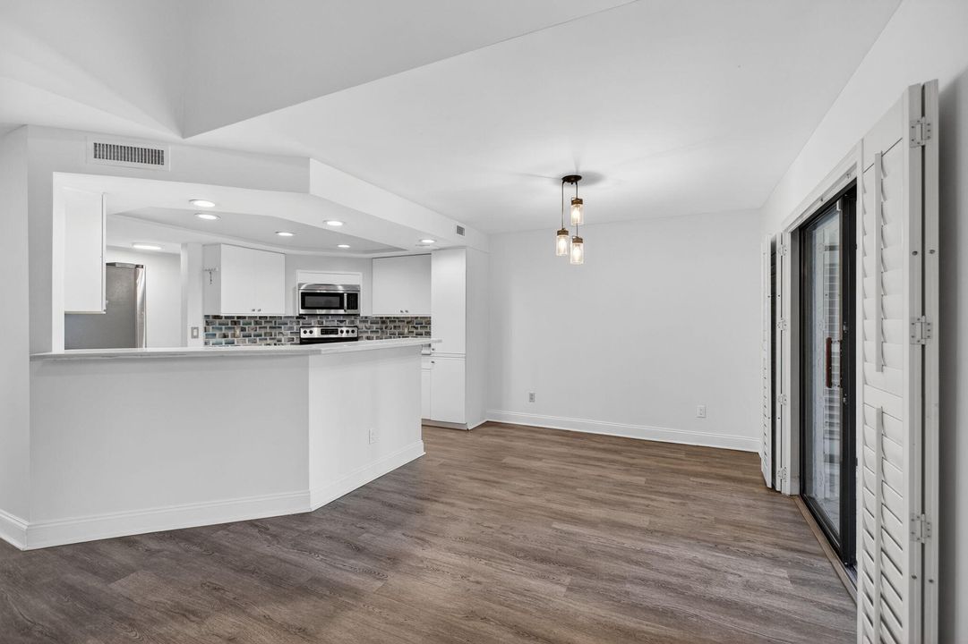 En Venta: $469,000 (2 camas, 2 baños, 1261 Pies cuadrados)