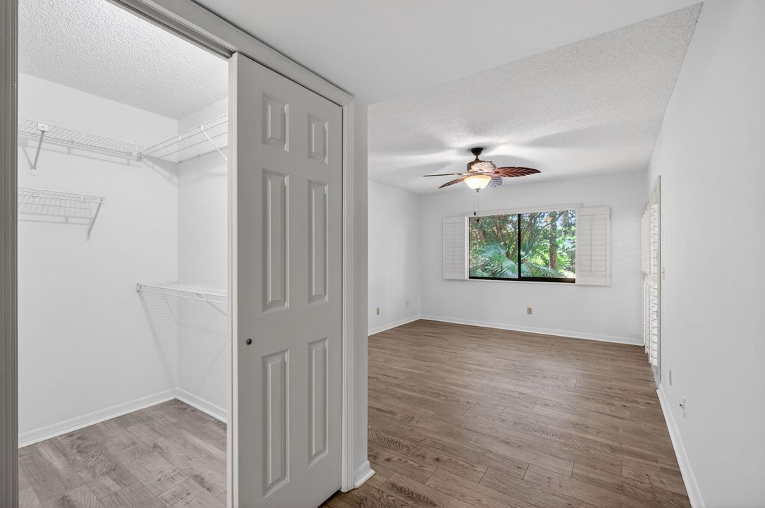 En Venta: $469,000 (2 camas, 2 baños, 1261 Pies cuadrados)