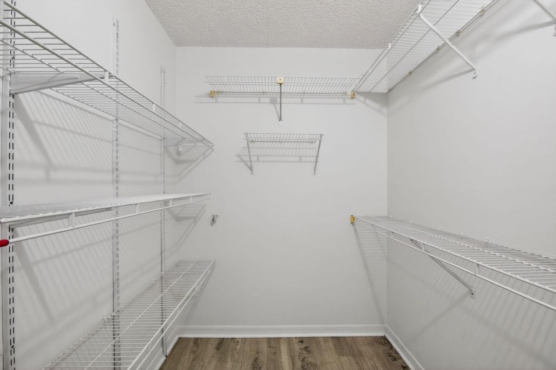 En Venta: $469,000 (2 camas, 2 baños, 1261 Pies cuadrados)