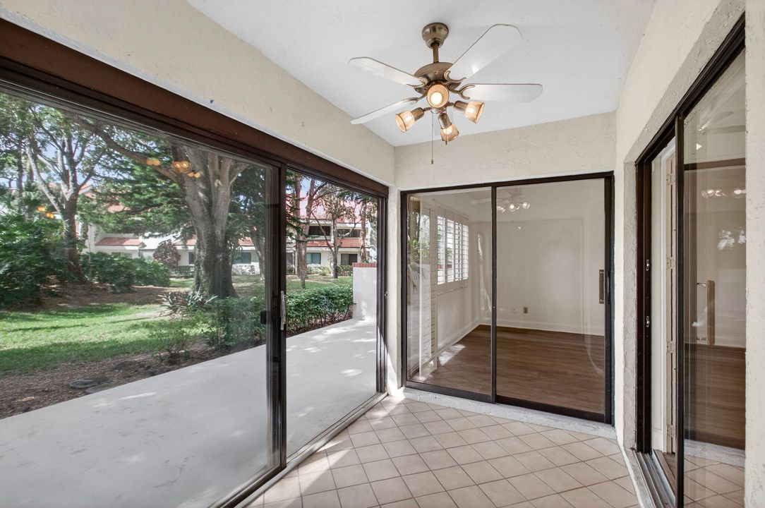 En Venta: $469,000 (2 camas, 2 baños, 1261 Pies cuadrados)