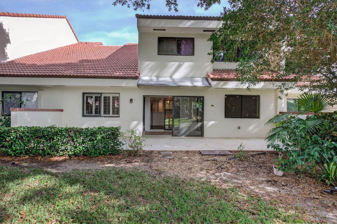 En Venta: $469,000 (2 camas, 2 baños, 1261 Pies cuadrados)