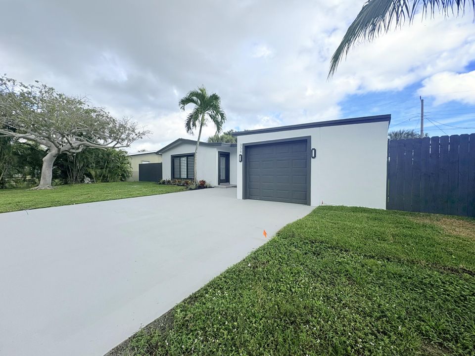 待售: $569,000 (4 贝兹, 2 浴室, 1344 平方英尺)