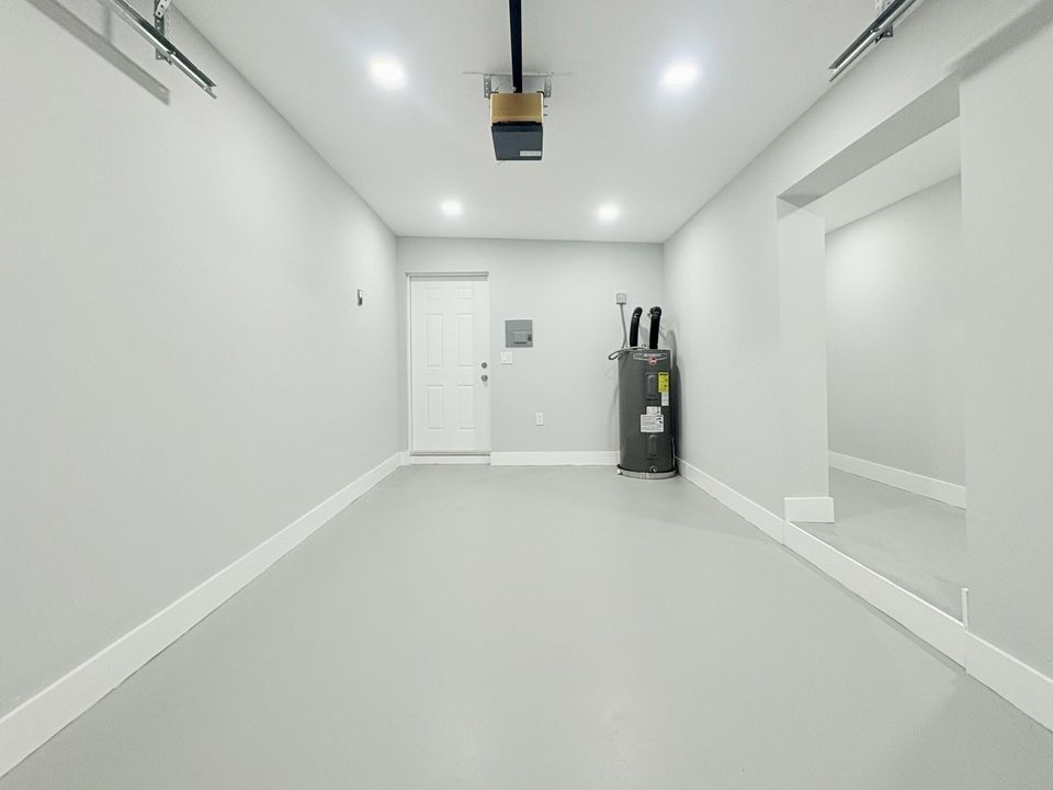 待售: $569,000 (4 贝兹, 2 浴室, 1344 平方英尺)