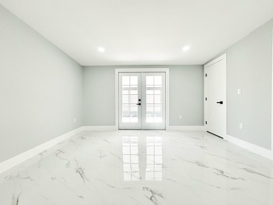 待售: $569,000 (4 贝兹, 2 浴室, 1344 平方英尺)