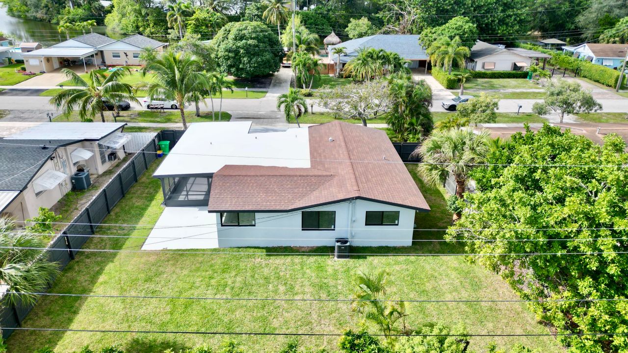 待售: $569,000 (4 贝兹, 2 浴室, 1344 平方英尺)