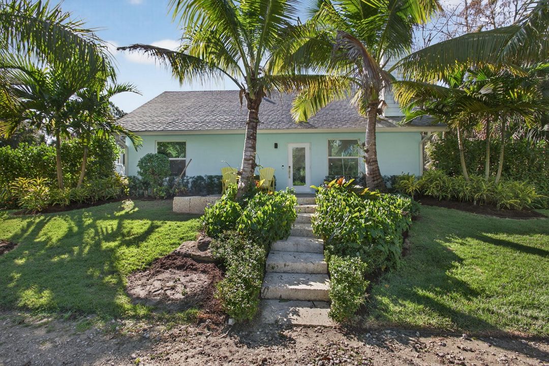 待售: $1,600,000 (2 贝兹, 1 浴室, 1280 平方英尺)