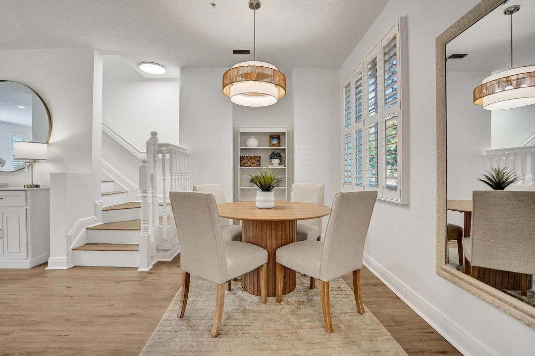 出租: $5,500 (3 贝兹, 3 浴室, 2334 平方英尺)