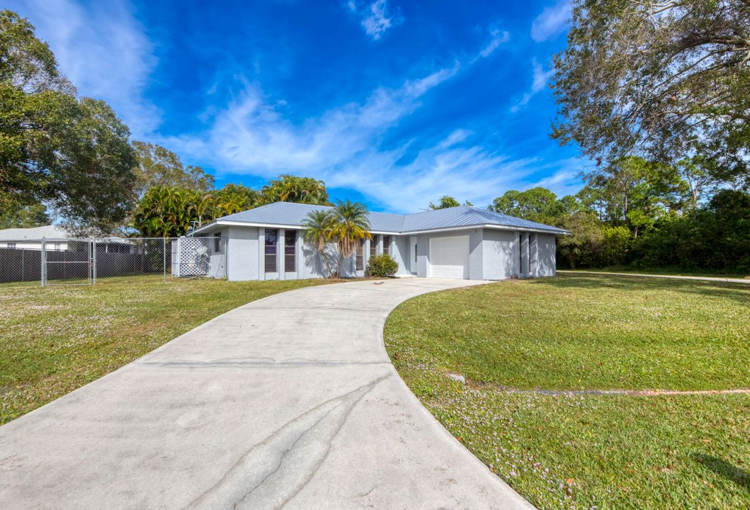 For Sale: $399,000 (3 beds, 2 baths, 1537 Square Feet)