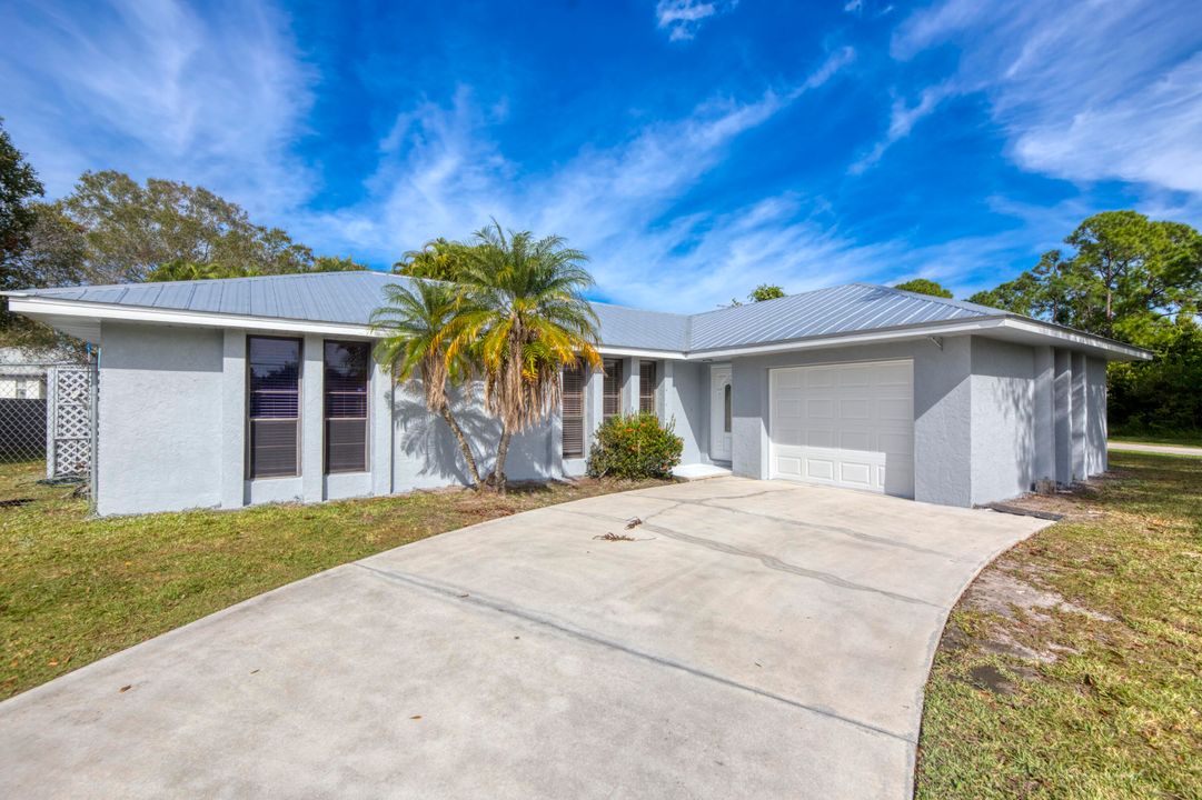 For Sale: $399,000 (3 beds, 2 baths, 1537 Square Feet)