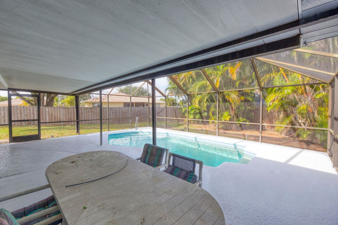 For Sale: $399,000 (3 beds, 2 baths, 1537 Square Feet)