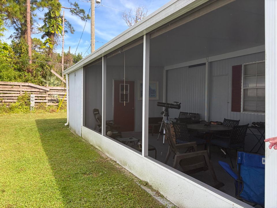 На продажу: $35,000 (2 спален, 2 ванн, 1460 Квадратных фут)