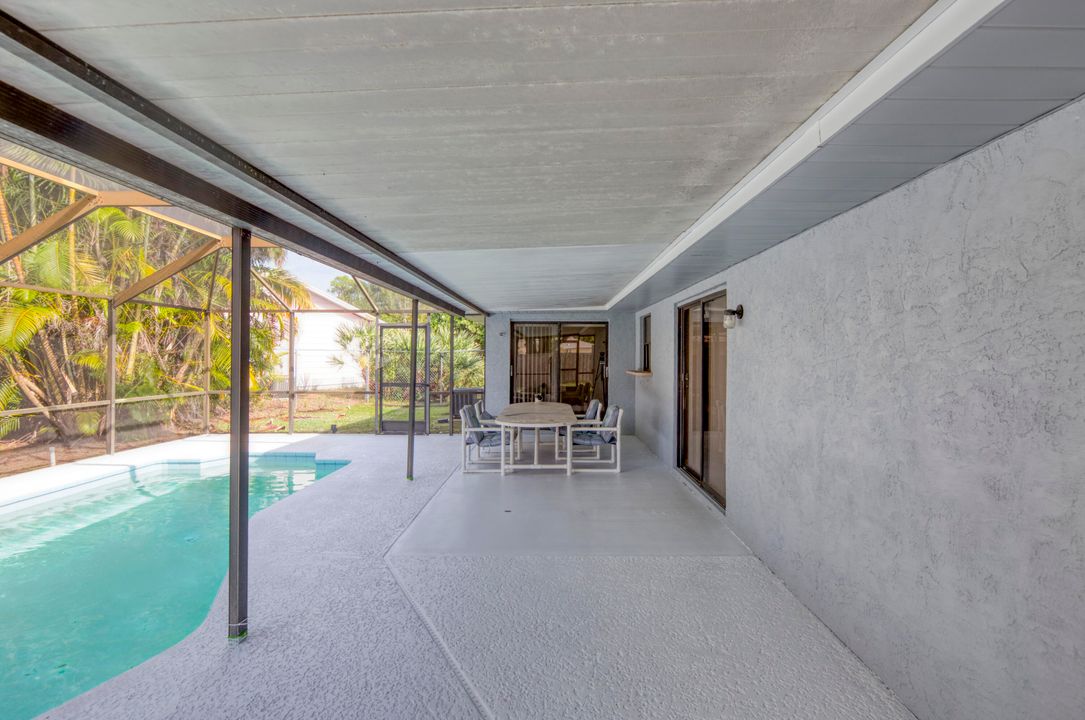 For Sale: $399,000 (3 beds, 2 baths, 1537 Square Feet)