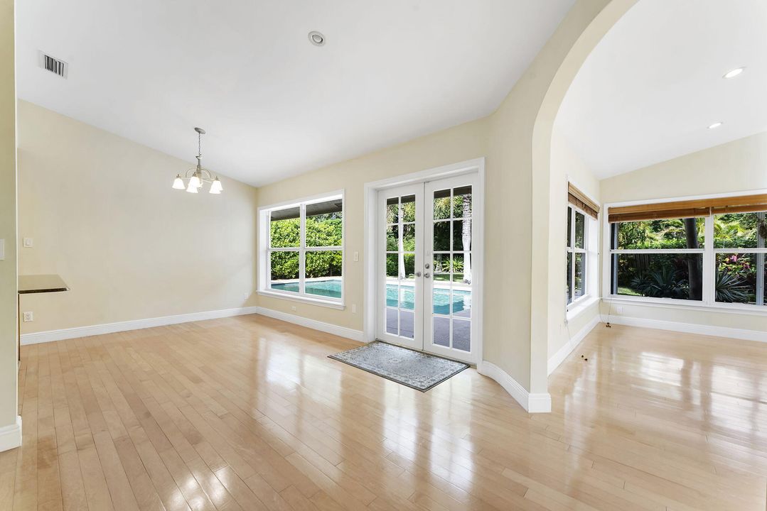 En Venta: $1,199,000 (4 camas, 2 baños, 2016 Pies cuadrados)