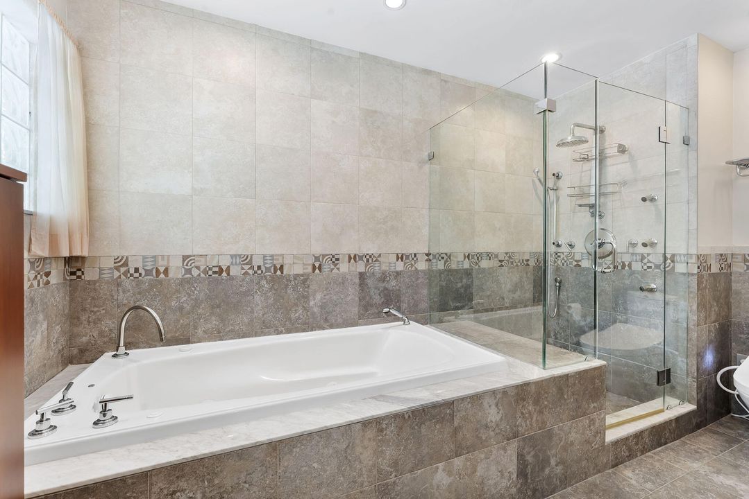 En Venta: $1,199,000 (4 camas, 2 baños, 2016 Pies cuadrados)