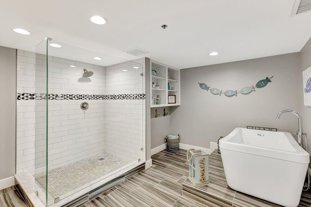 For Sale: $1,150,000 (3 beds, 2 baths, 2701 Square Feet)