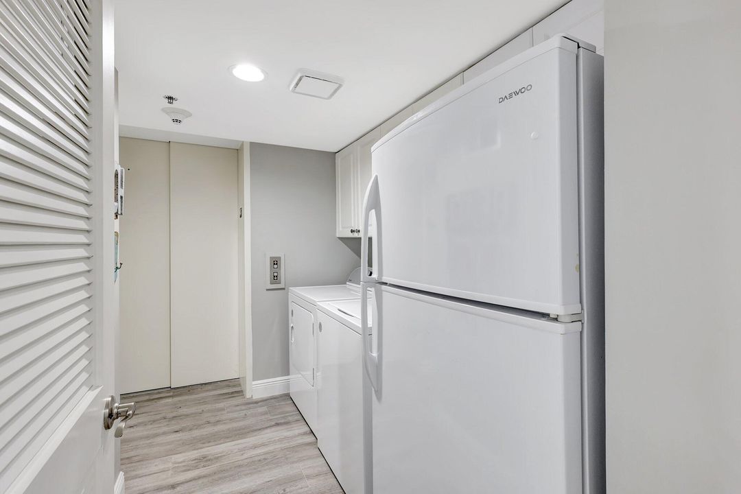 For Sale: $1,150,000 (3 beds, 2 baths, 2701 Square Feet)