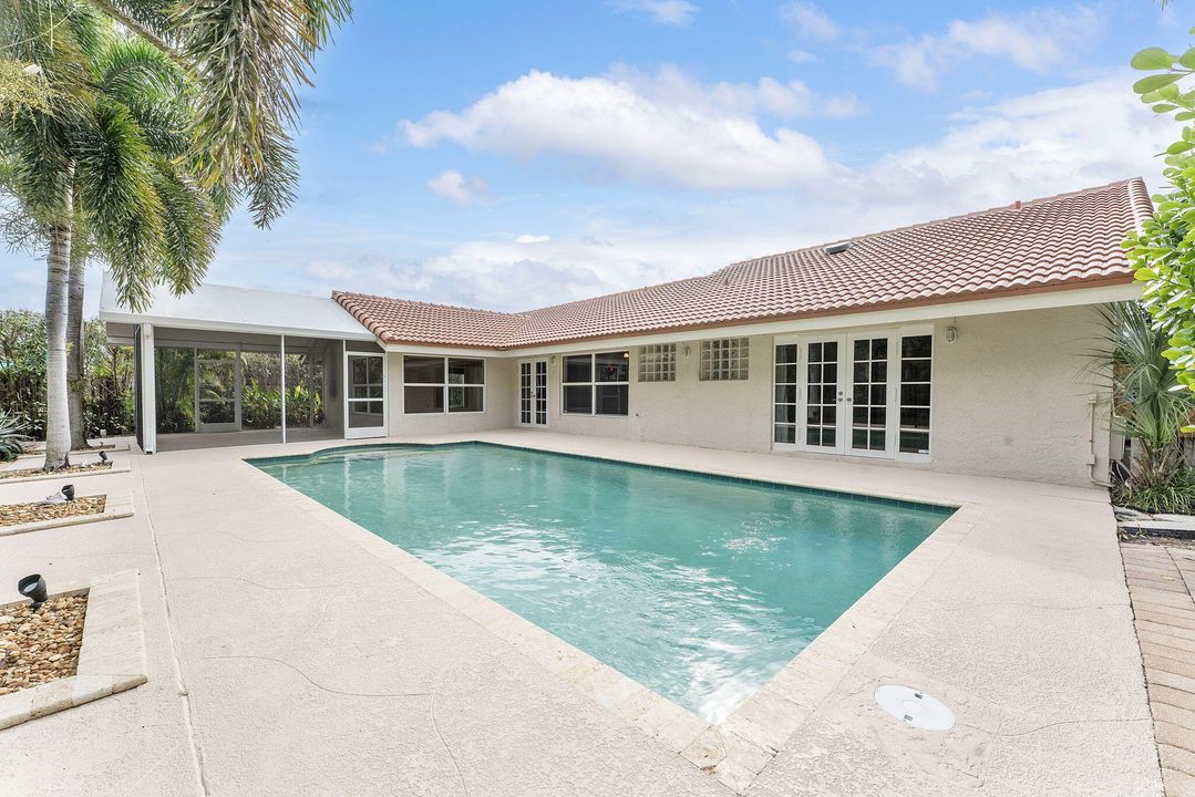 En Venta: $1,199,000 (4 camas, 2 baños, 2016 Pies cuadrados)