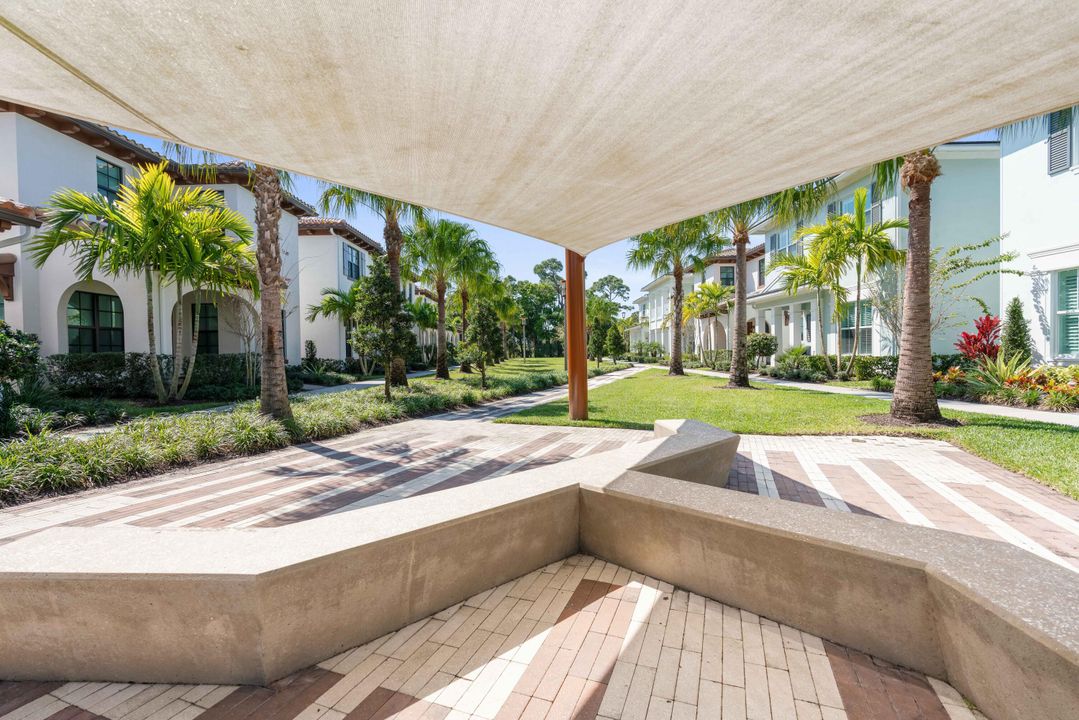 For Sale: $1,350,000 (3 beds, 3 baths, 2675 Square Feet)