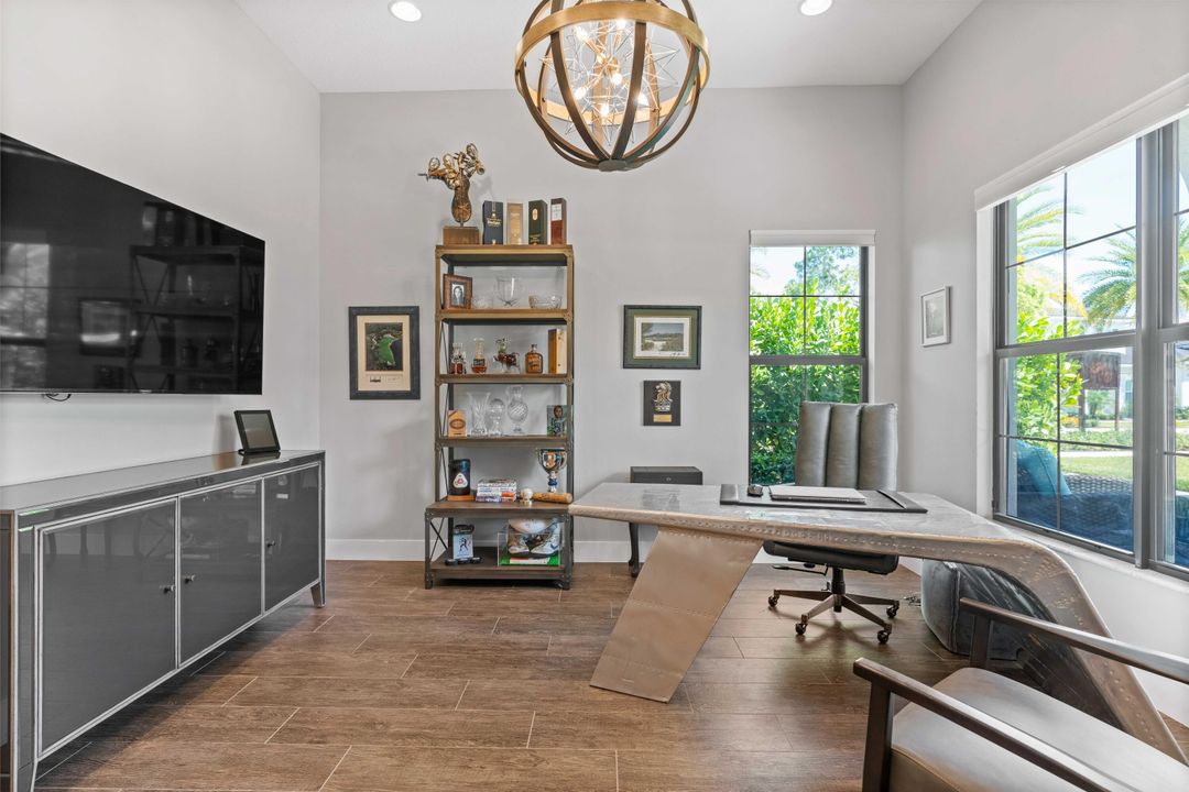 For Sale: $1,350,000 (3 beds, 3 baths, 2675 Square Feet)