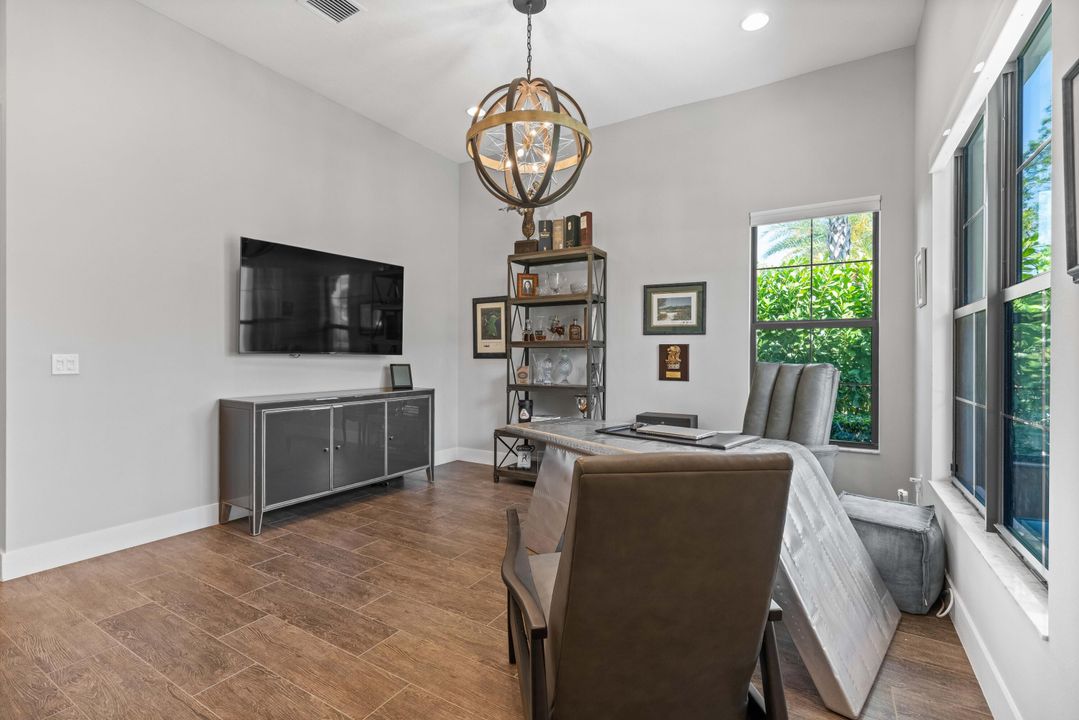 For Sale: $1,350,000 (3 beds, 3 baths, 2675 Square Feet)