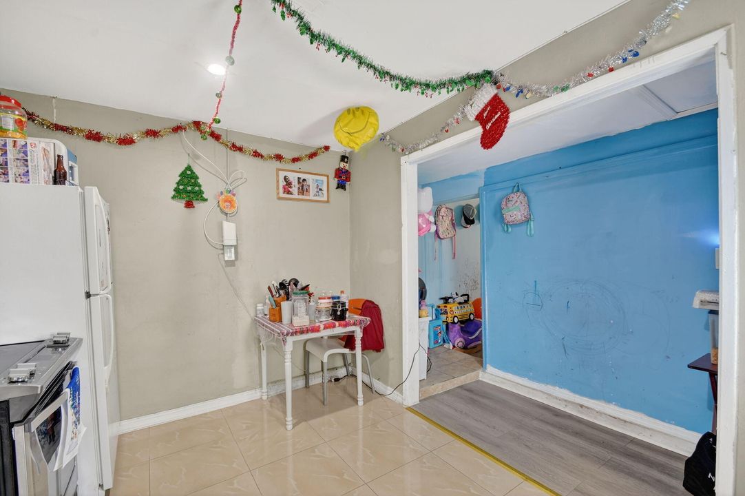 En Venta: $675,000 (0 camas, 0 baños, 1972 Pies cuadrados)