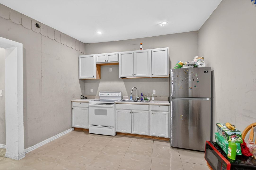 En Venta: $675,000 (0 camas, 0 baños, 1972 Pies cuadrados)