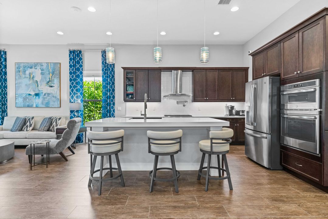 For Sale: $1,350,000 (3 beds, 3 baths, 2675 Square Feet)