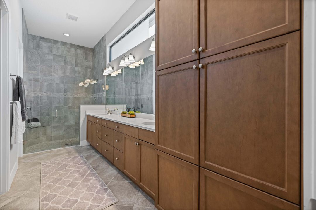 For Sale: $1,350,000 (3 beds, 3 baths, 2675 Square Feet)