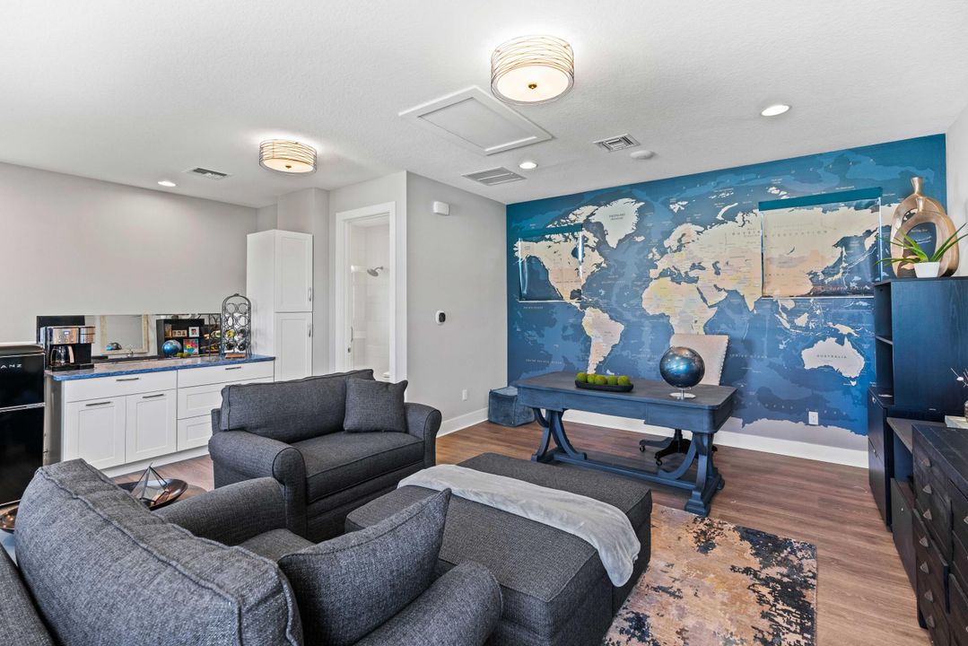 For Sale: $1,350,000 (3 beds, 3 baths, 2675 Square Feet)