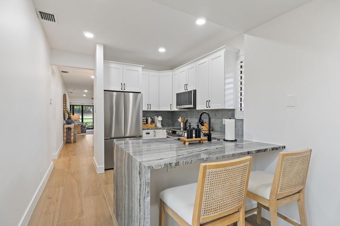 For Rent: $8,500 (2 beds, 2 baths, 1418 Square Feet)