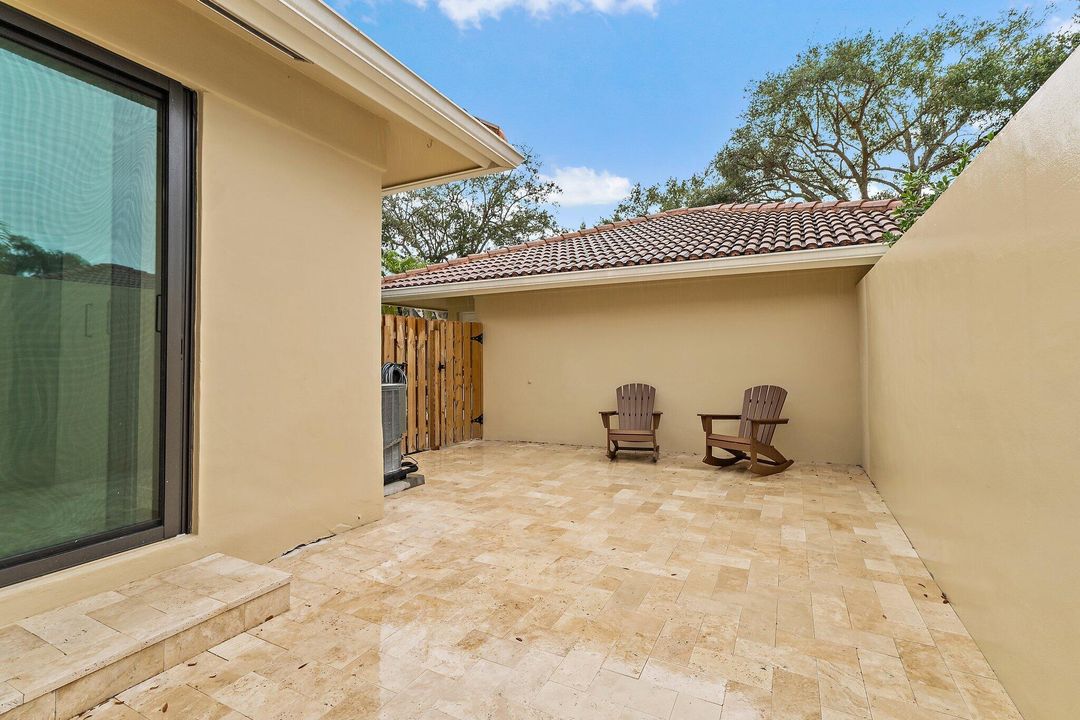 For Rent: $8,500 (2 beds, 2 baths, 1418 Square Feet)