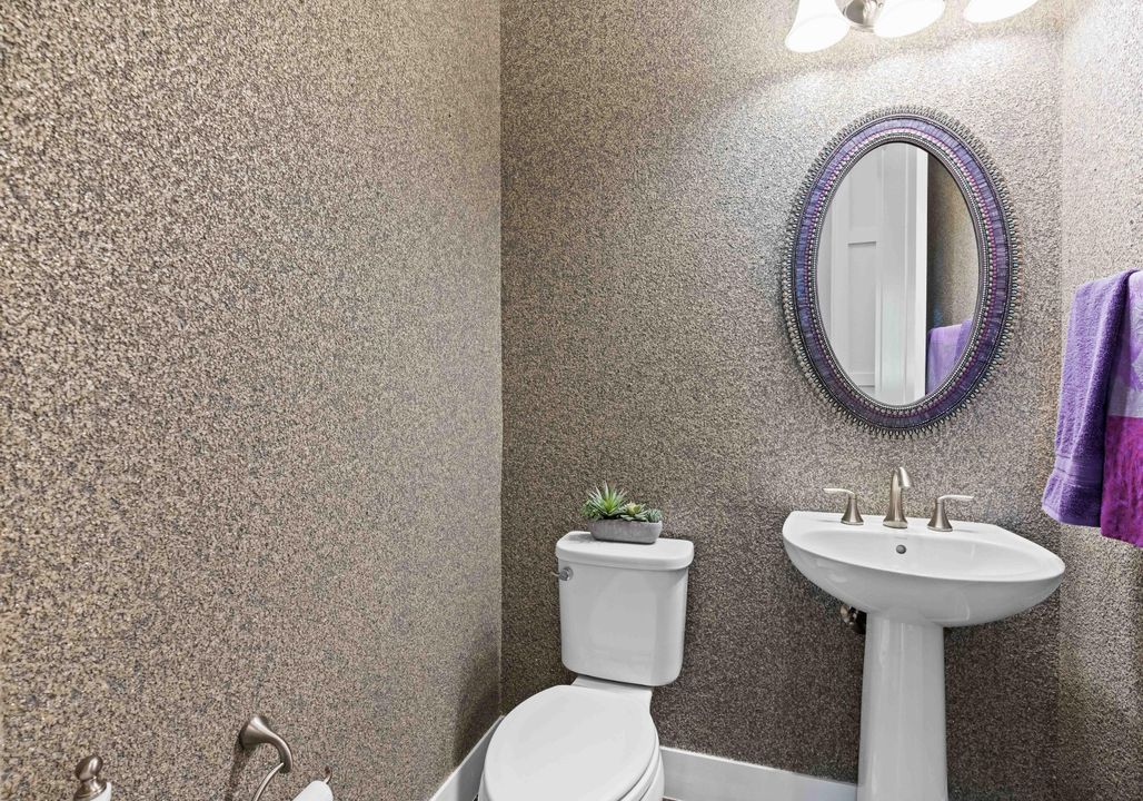 For Sale: $1,350,000 (3 beds, 3 baths, 2675 Square Feet)