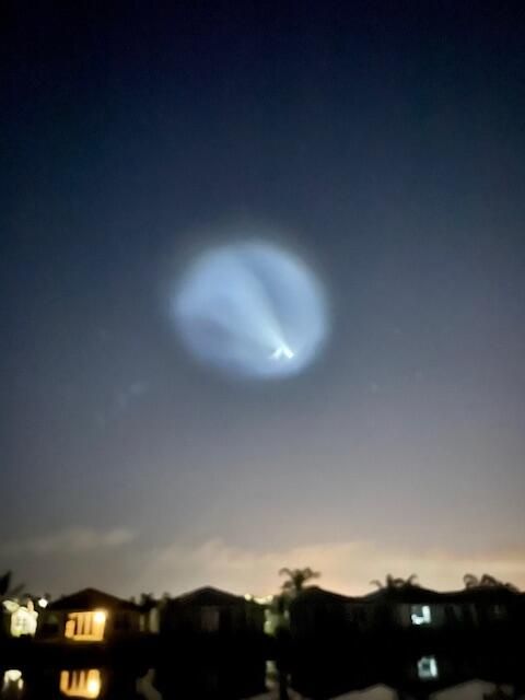 En Venta: $499,999 (2 camas, 2 baños, 1599 Pies cuadrados)