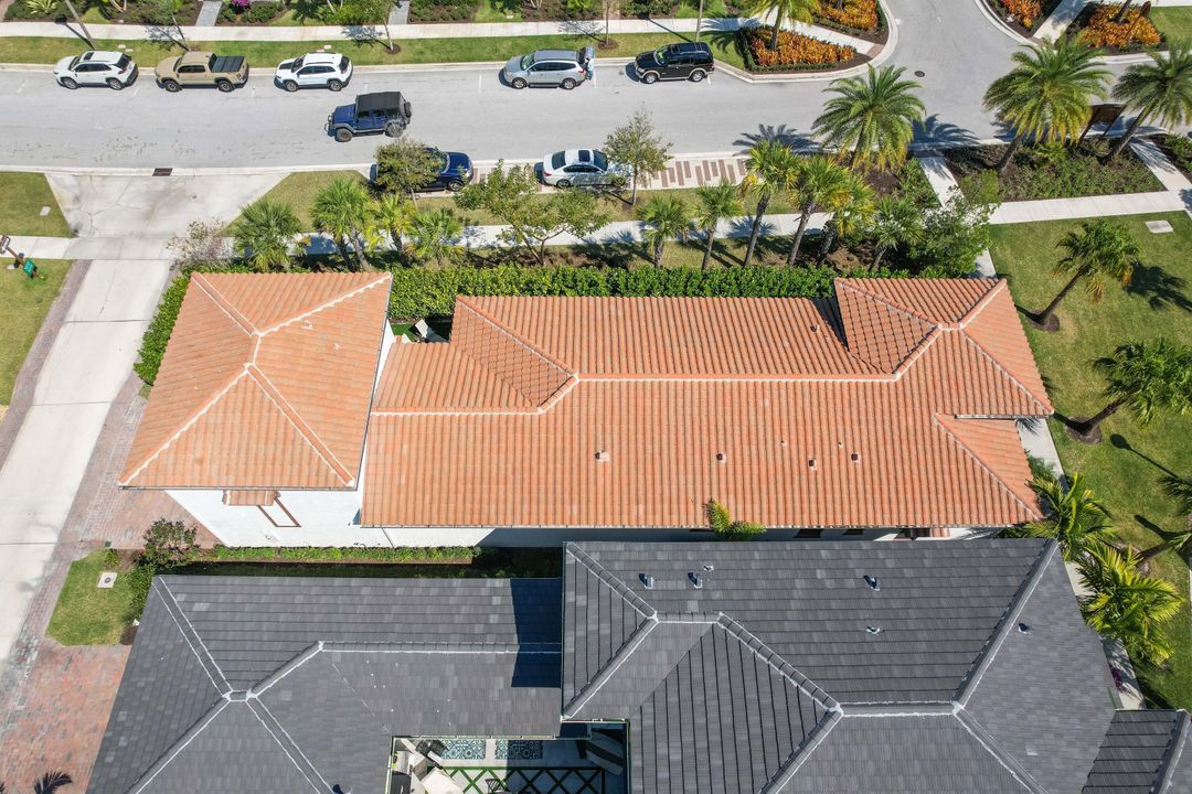 For Sale: $1,350,000 (3 beds, 3 baths, 2675 Square Feet)