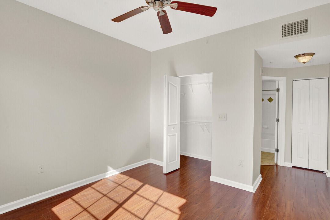 For Sale: $289,999 (2 beds, 2 baths, 1258 Square Feet)