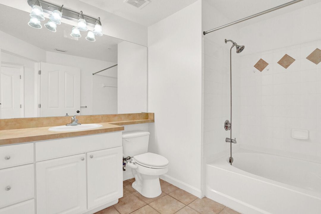 For Sale: $289,999 (2 beds, 2 baths, 1258 Square Feet)