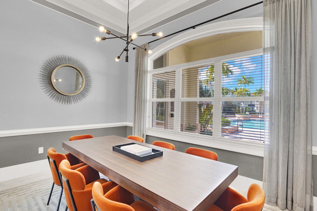 For Sale: $289,999 (2 beds, 2 baths, 1258 Square Feet)