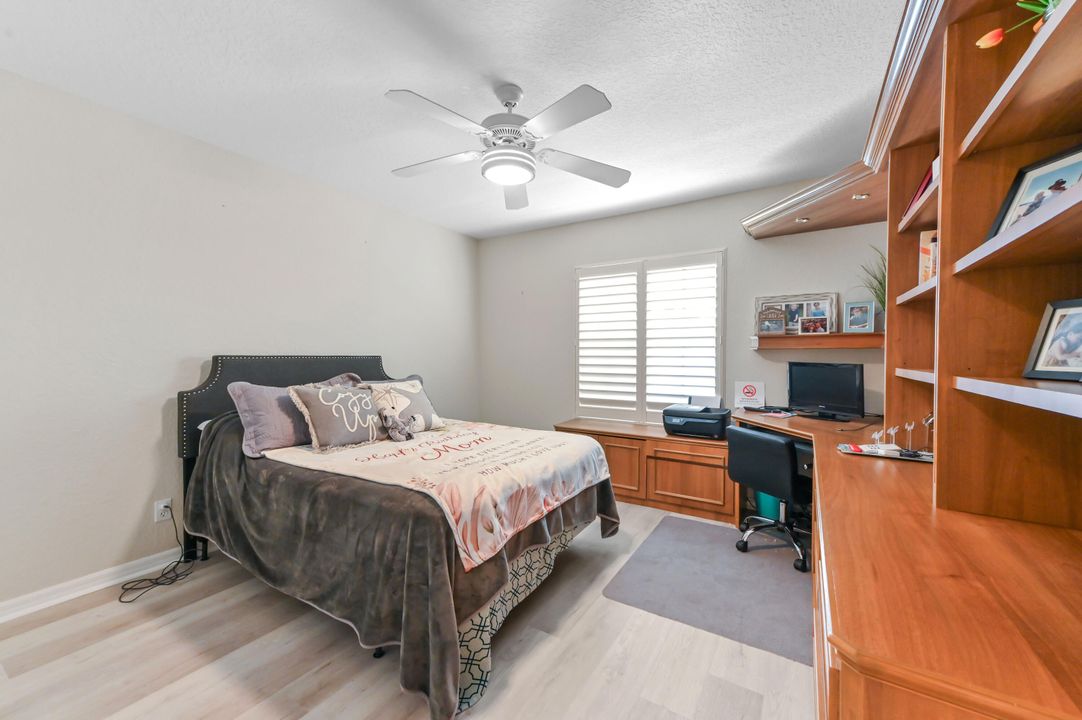 For Sale: $409,900 (3 beds, 2 baths, 1736 Square Feet)