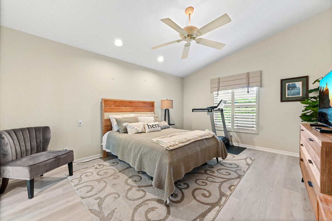 For Sale: $409,900 (3 beds, 2 baths, 1736 Square Feet)