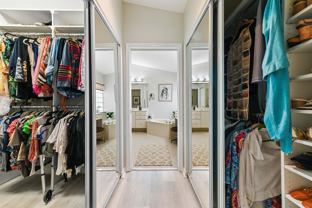 For Sale: $409,900 (3 beds, 2 baths, 1736 Square Feet)