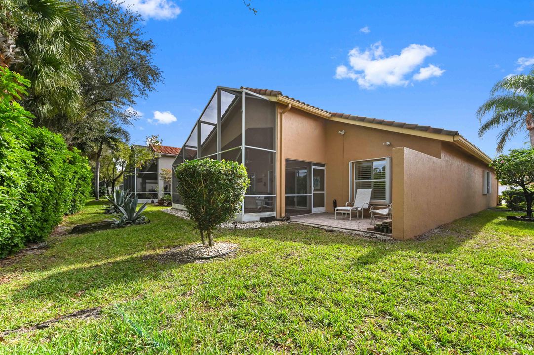 For Sale: $409,900 (3 beds, 2 baths, 1736 Square Feet)