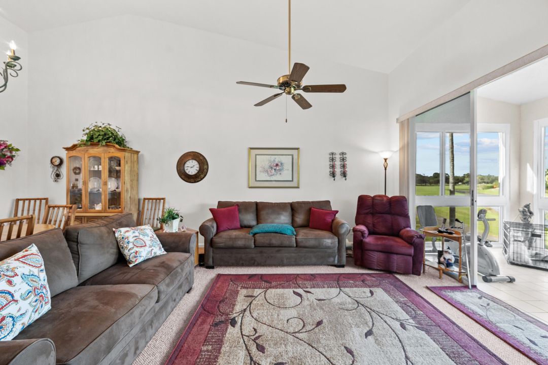 待售: $309,999 (2 贝兹, 2 浴室, 1662 平方英尺)