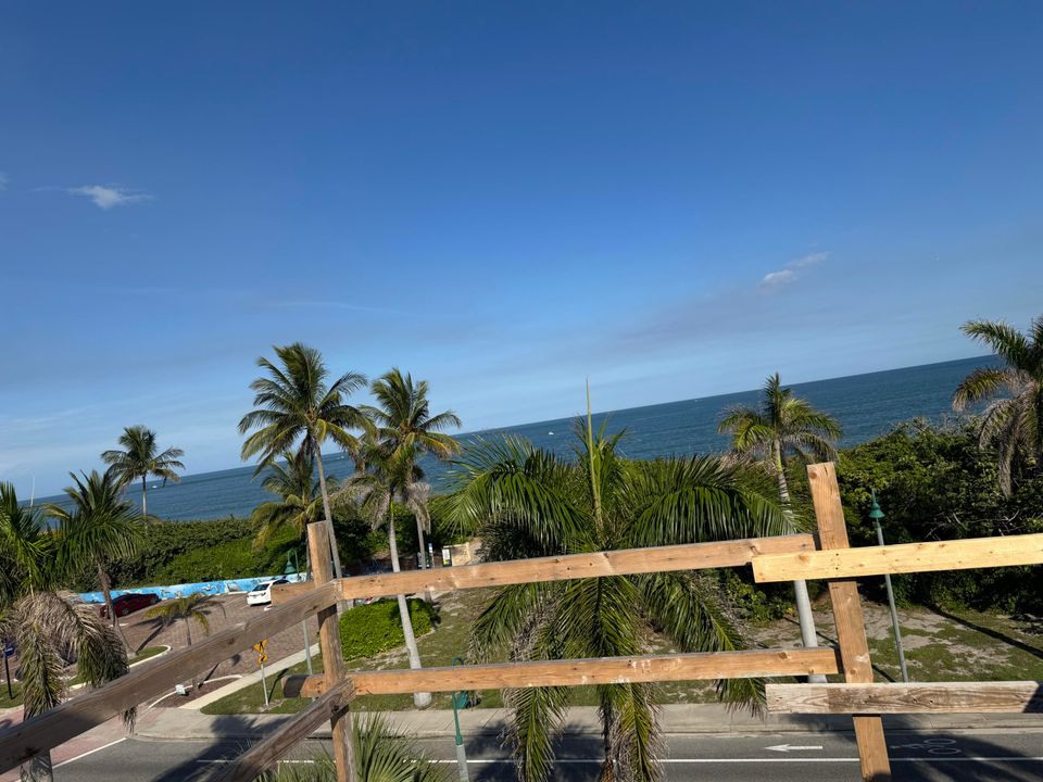 For Sale: $2,999,999 (3 beds, 4 baths, 3022 Square Feet)